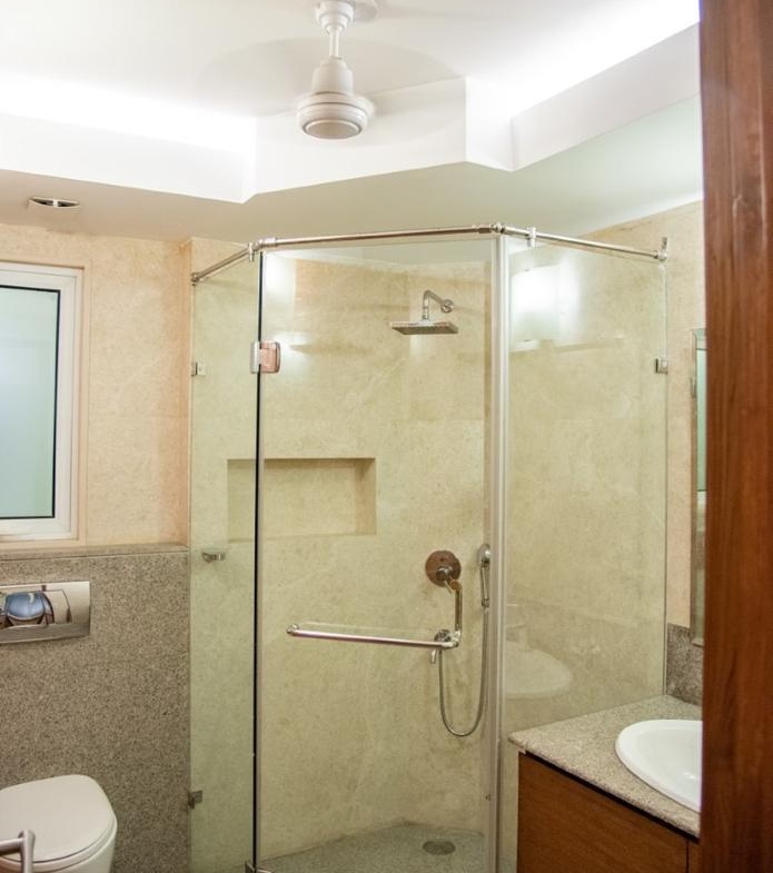 695