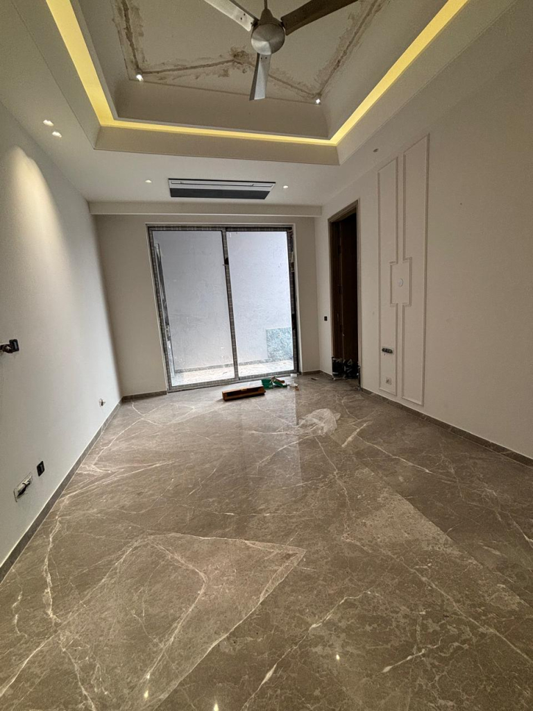 4BHK Duplex For Sale In Safdarjung Development Area South Delhi.