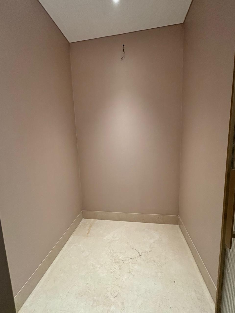 2 4BHK For Sale In Defence Colony South DELHI.