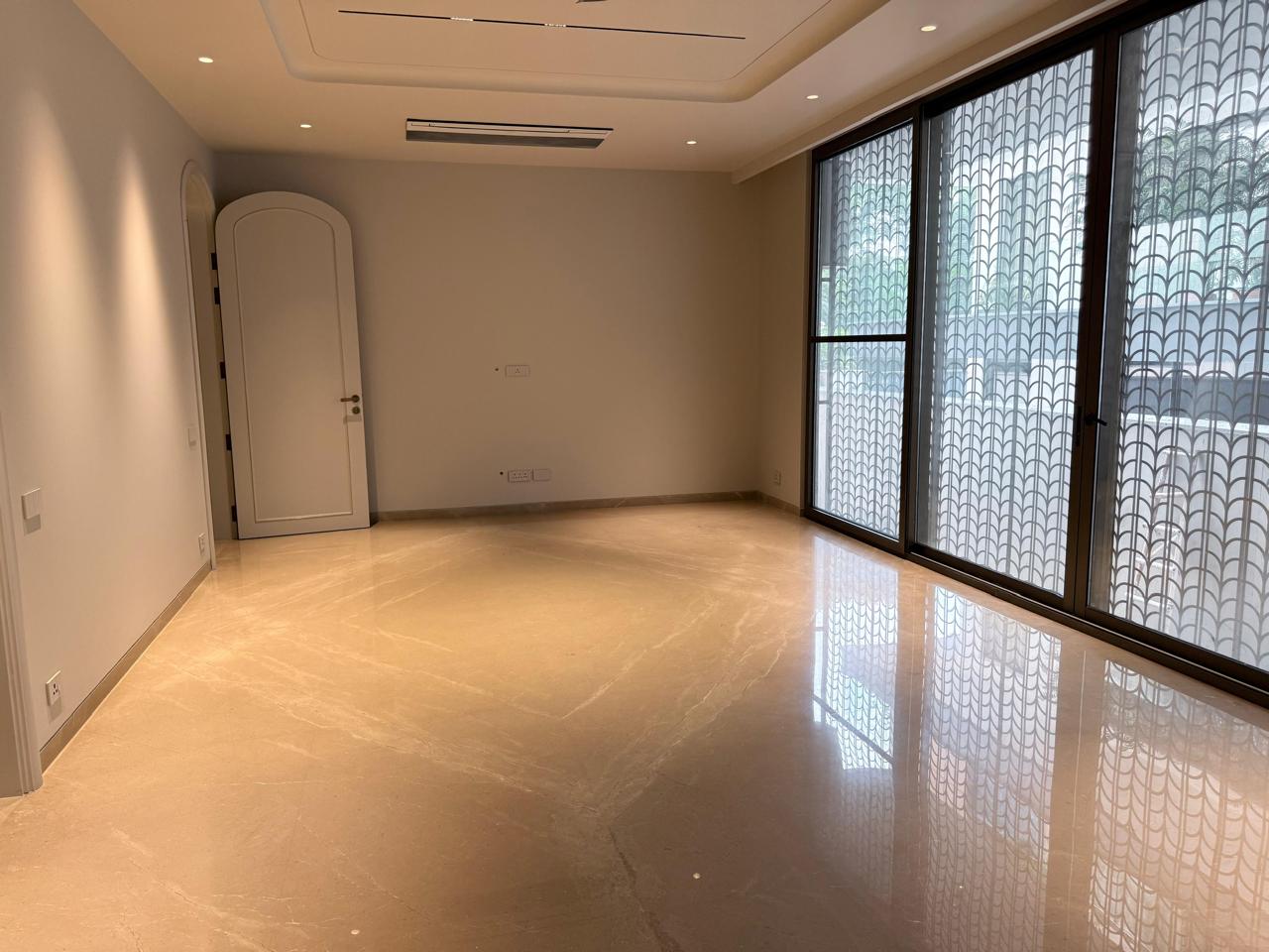 Brand New Floor  For Sale In Greater Kailash 2 South Delhi.