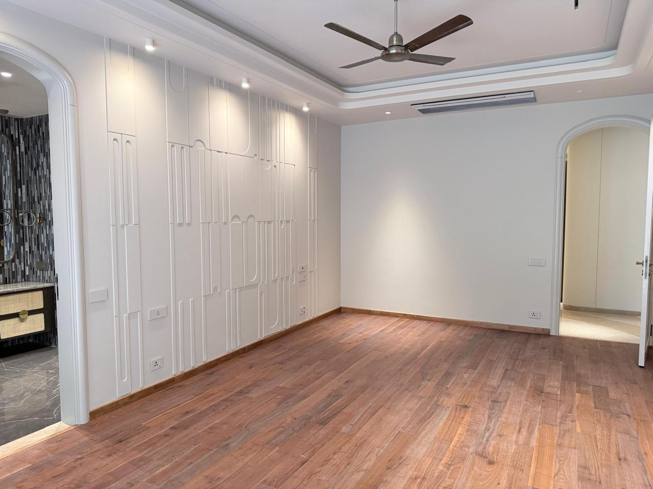 Brand New Floor  For Sale In Greater Kailash 2 South Delhi.