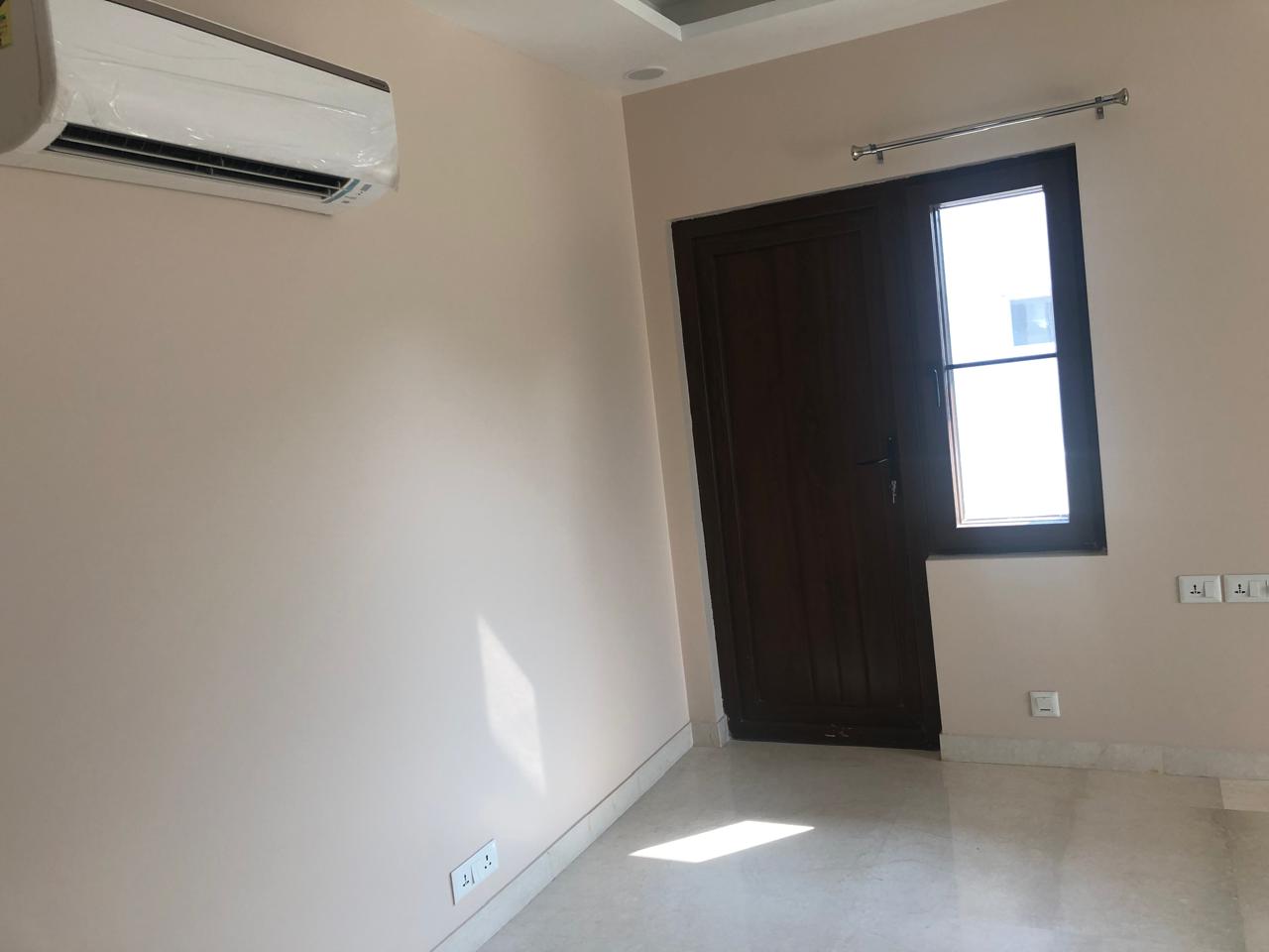5 Duplex For Rent In Vasant Vihar South Delhi.