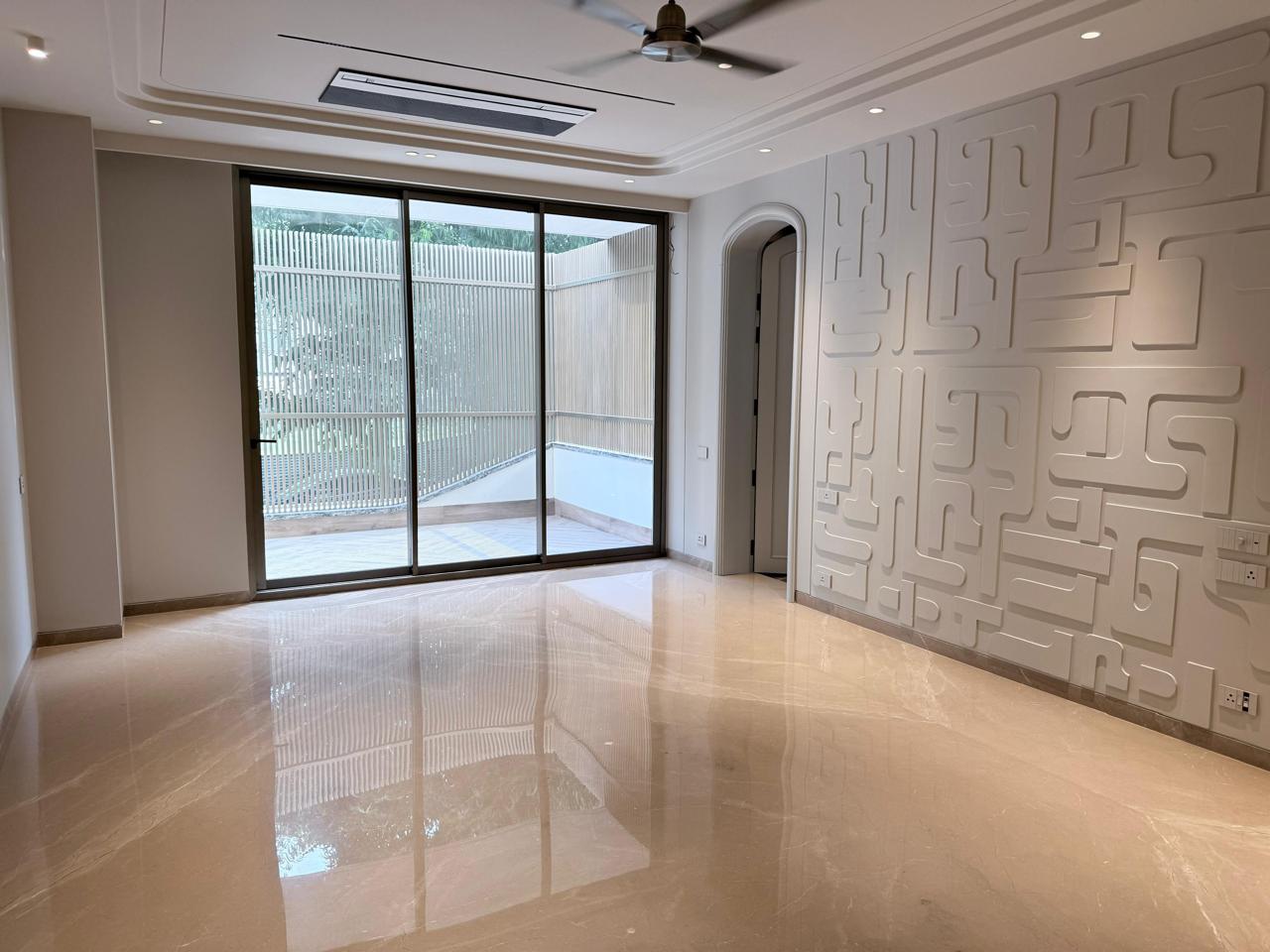 Brand New Floor  For Sale In Greater Kailash 2 South Delhi.