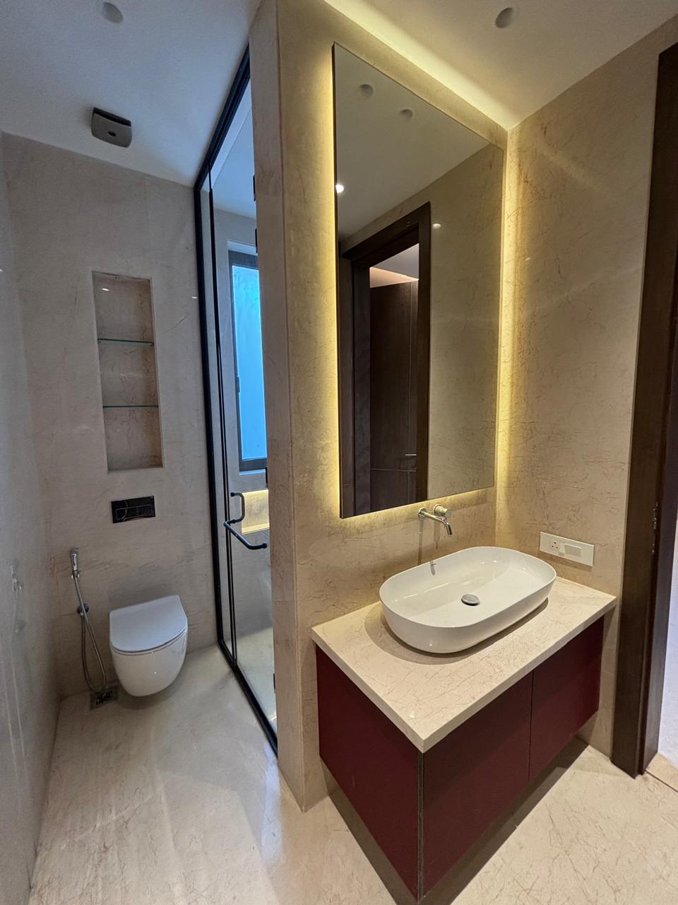 8 4BHK For Sale In Defence Colony South DELHI.